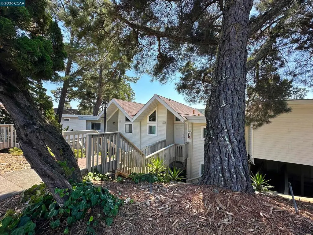 Condominium for sale at 1984 Ascot Dr C, Moraga, CA featuring 2 beds and 2 baths