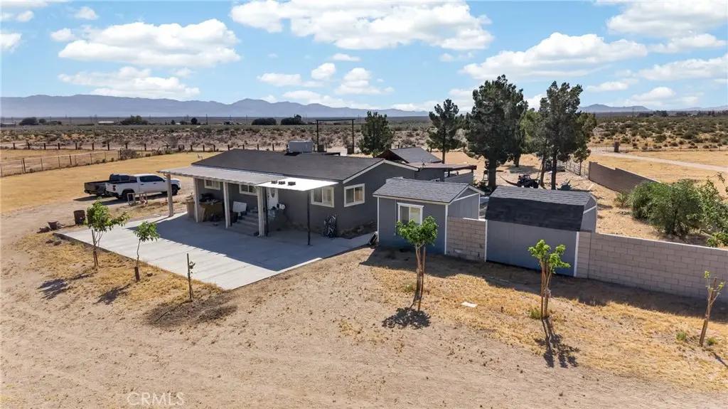 5229 Carr, Inyokern, CA — listing photo 1