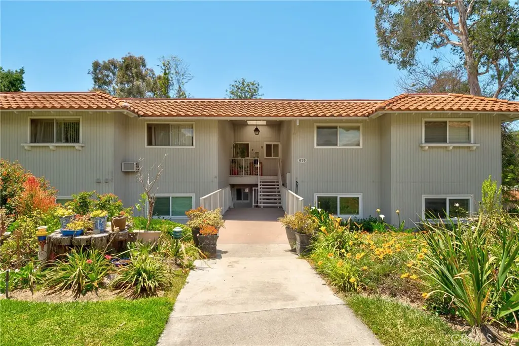 635 Avenida Sevilla D, Laguna Woods, CA — listing photo 1