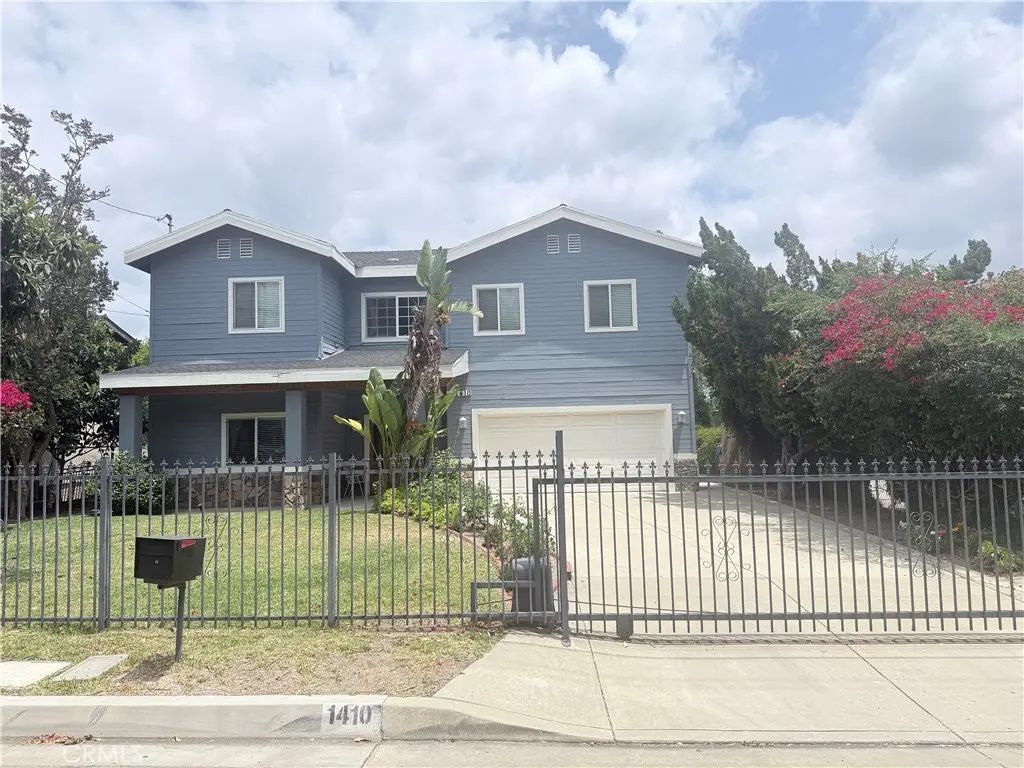 Residential Lease for rent at 1410 Encino, Monrovia, Los Angeles County, CA featuring 5 beds and 4 baths