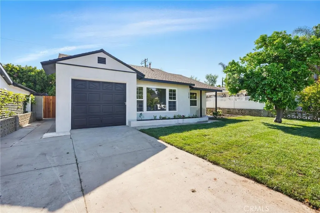 4938 Chimineas, Tarzana, CA — listing photo 1