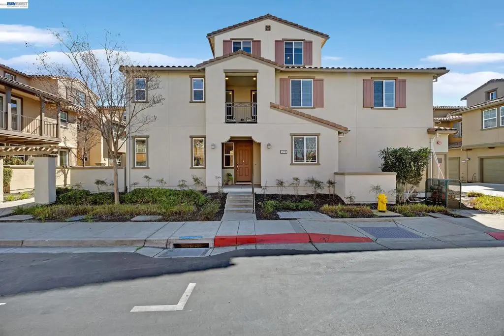 Condominium for sale at 5216 Fioli Loop, San Ramon, CA featuring 4 beds and 4 baths