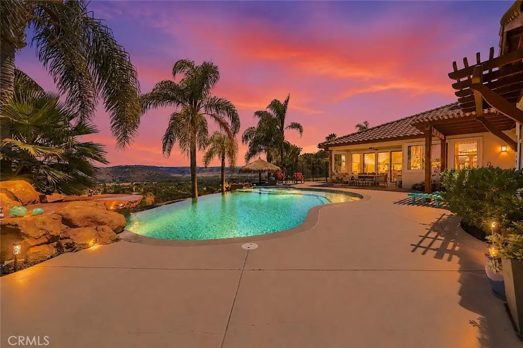 3508 Vista Corona, Fallbrook, CA — listing photo 1