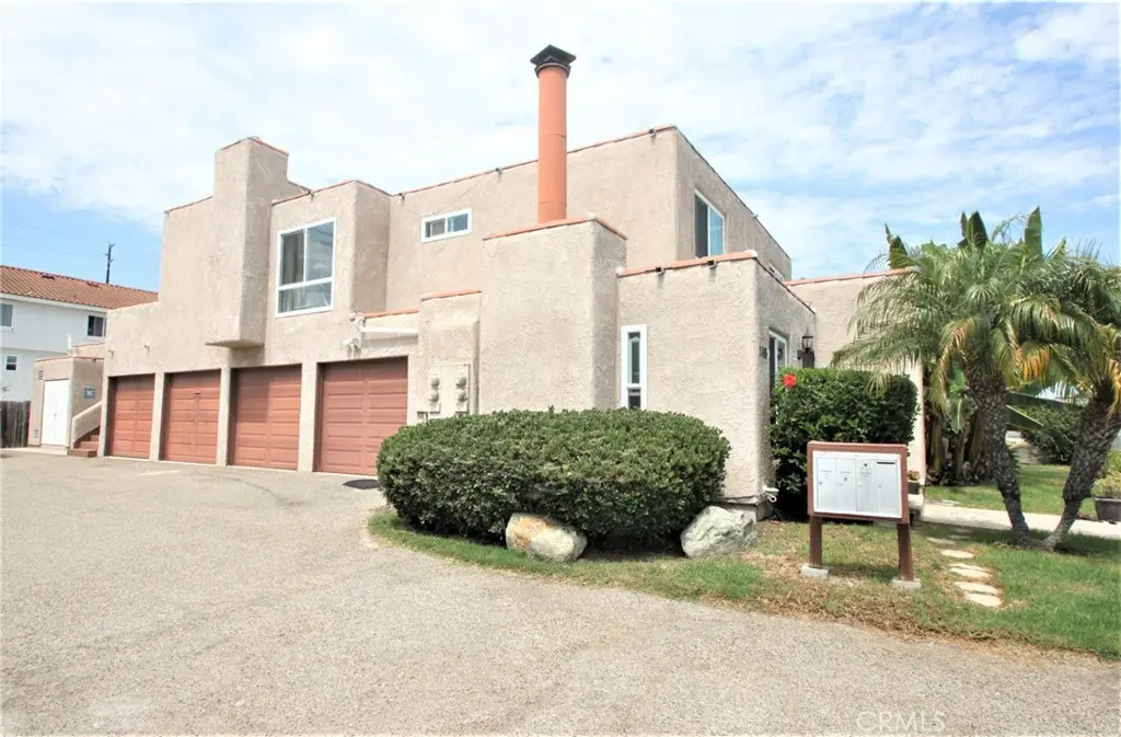 2405 Whitesands Drive, Huntington Beach, CA — listing photo 1