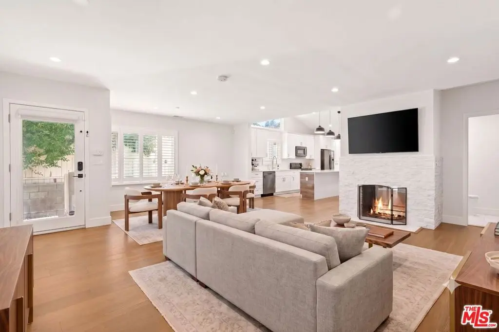 11642 Acama Street, Studio City, CA — listing photo 1