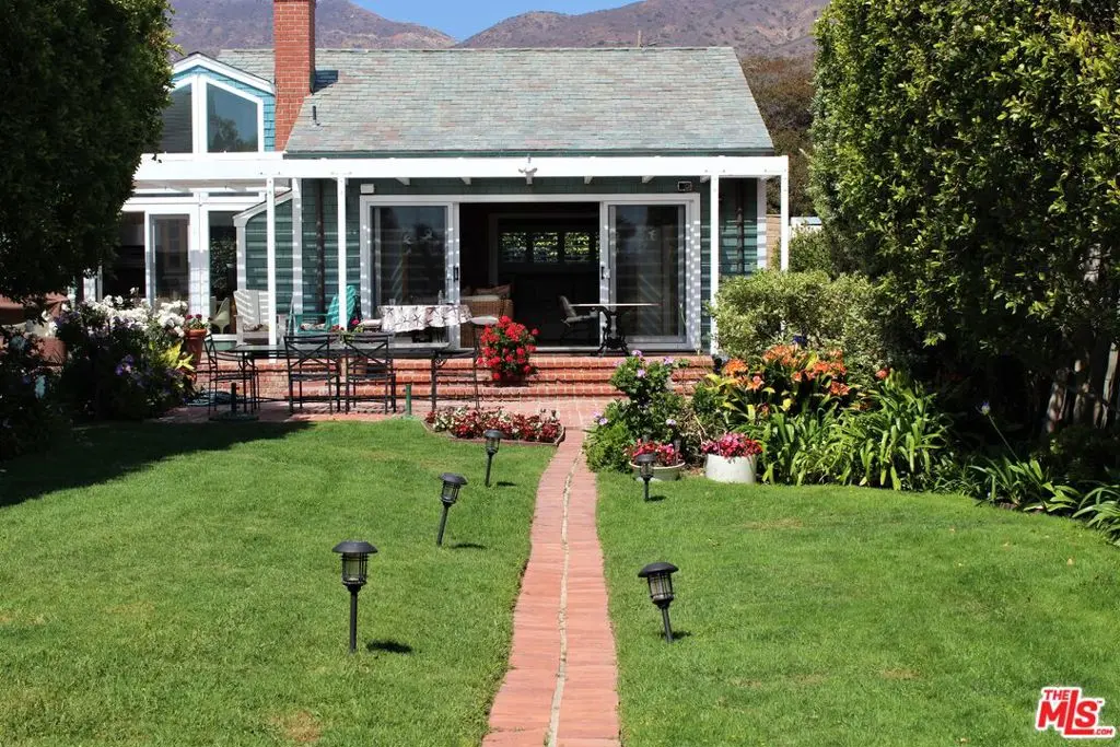 Residential Lease for rent at 30838 Broad Beach Road, Malibu, Los Angeles County, CA featuring 2 beds and 2 baths