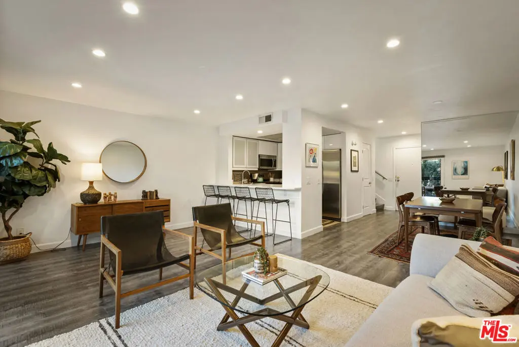 335 N Adams Street 222, Glendale, CA — listing photo 1