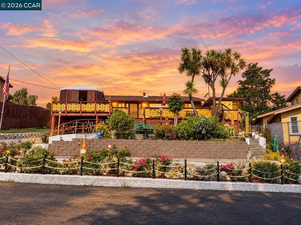 694 Renfrew Rd, El Sobrante, CA — listing photo 1