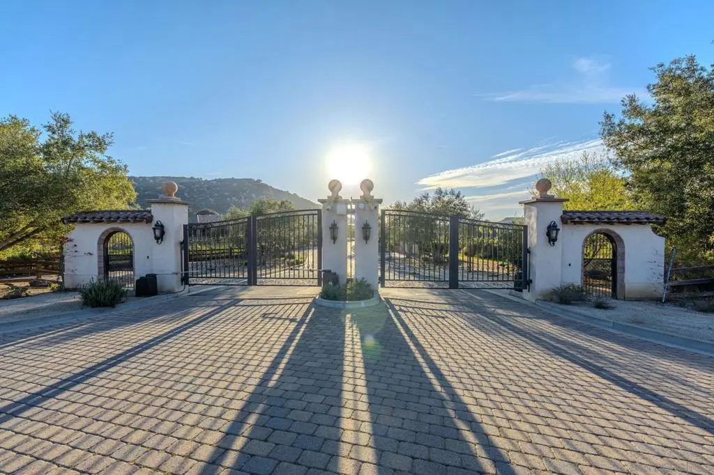 12872 Vineyard Crest Pl, Lakeside, CA — listing photo 1