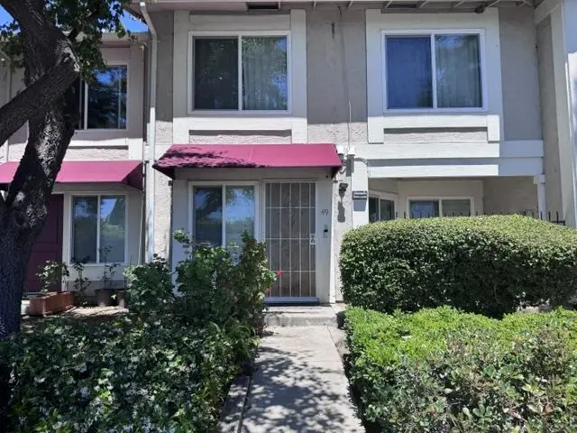 Apartment for rent at 49 Muirfield Court, San Jose, CA featuring 2 beds and 2 baths