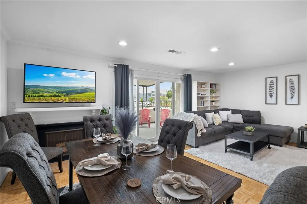1117 Rosecrans Avenue 15A, Fullerton, CA — listing photo 1