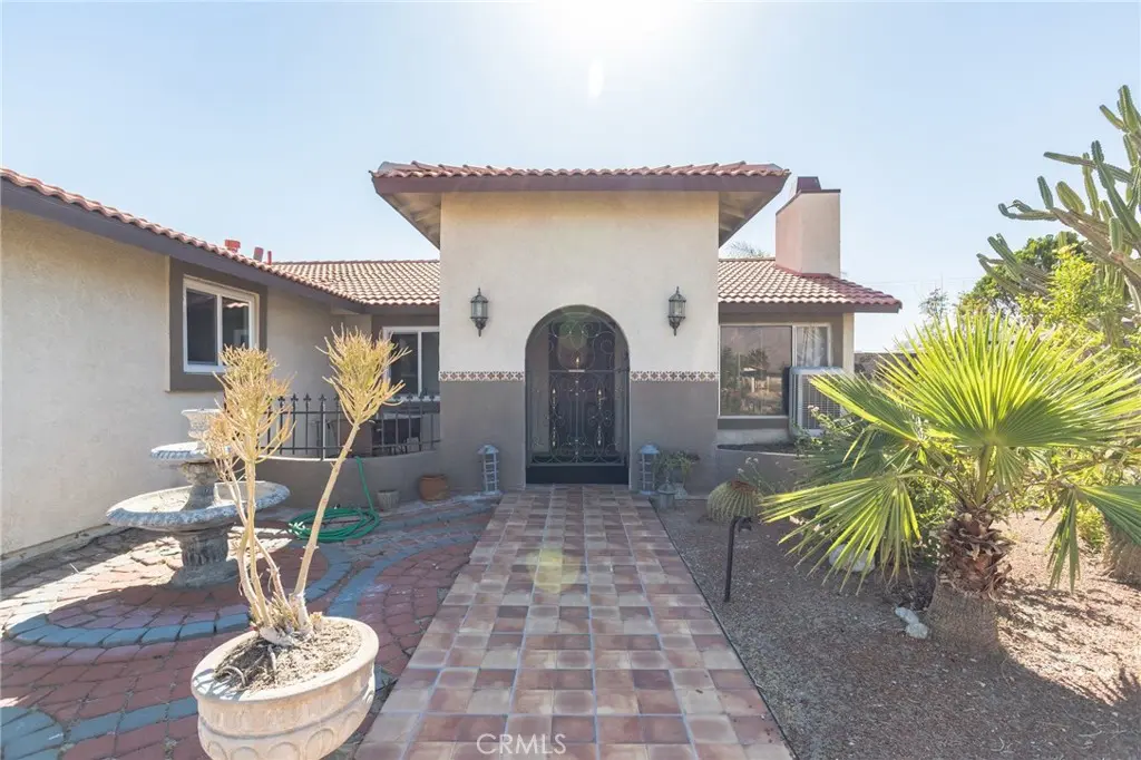 Residential Lease for rent at 27350 Melanita, Cathedral City, Riverside County, CA featuring 3 beds and 2 baths