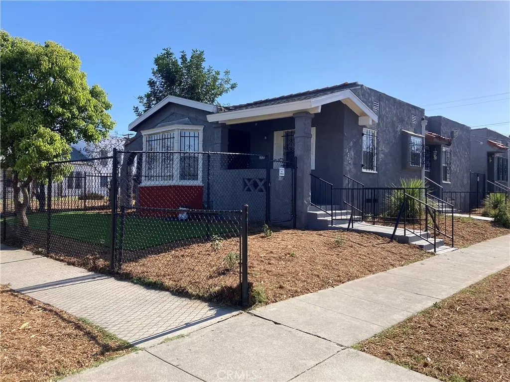 Duplex for sale at 302 W 107th Street, Los Angeles, CA