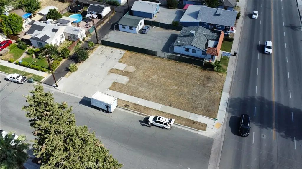 231 H Street, Bakersfield, CA — listing photo 1