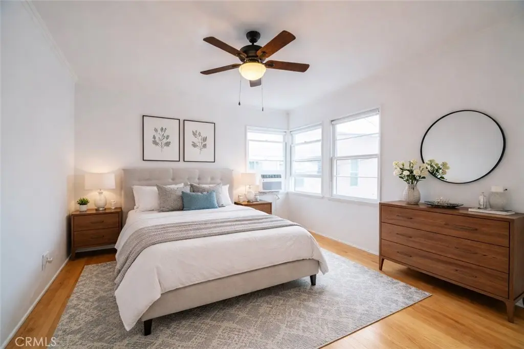 Apartment for rent at 265 N Swall Drive, Beverly Hills, CA featuring 1 bed and 1 bath