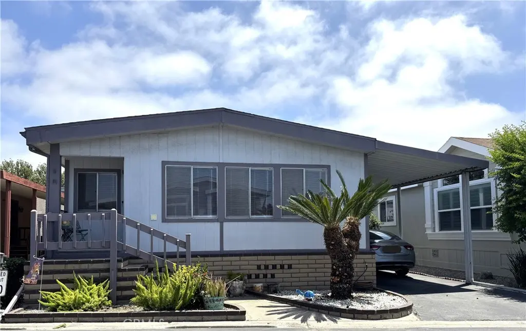10681 Oak Street 58, Los Alamitos, CA — listing photo 1