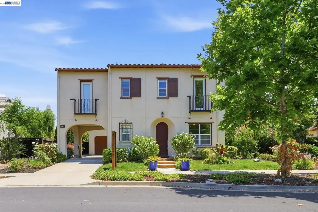 Single Family Residence for sale at 3294 Griffon St, Danville, CA featuring 4 beds and 4 baths