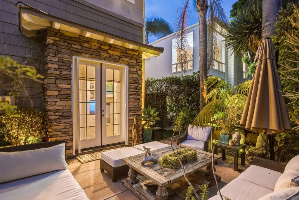 Single Family Residence for rent at 388 Bonair St, San Diego, CA featuring 3 beds and 3 baths