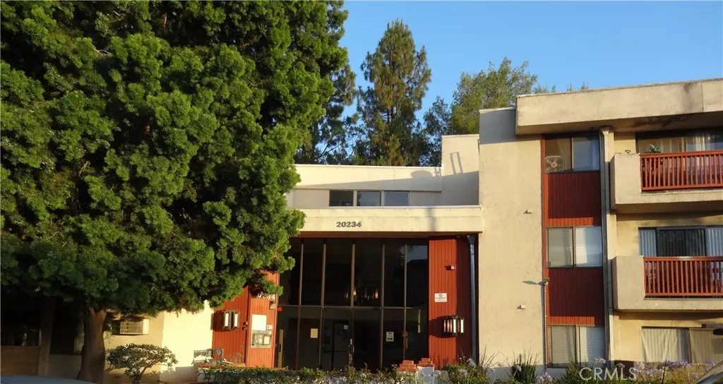 20234 Cantara 342, Winnetka, CA — listing photo 1