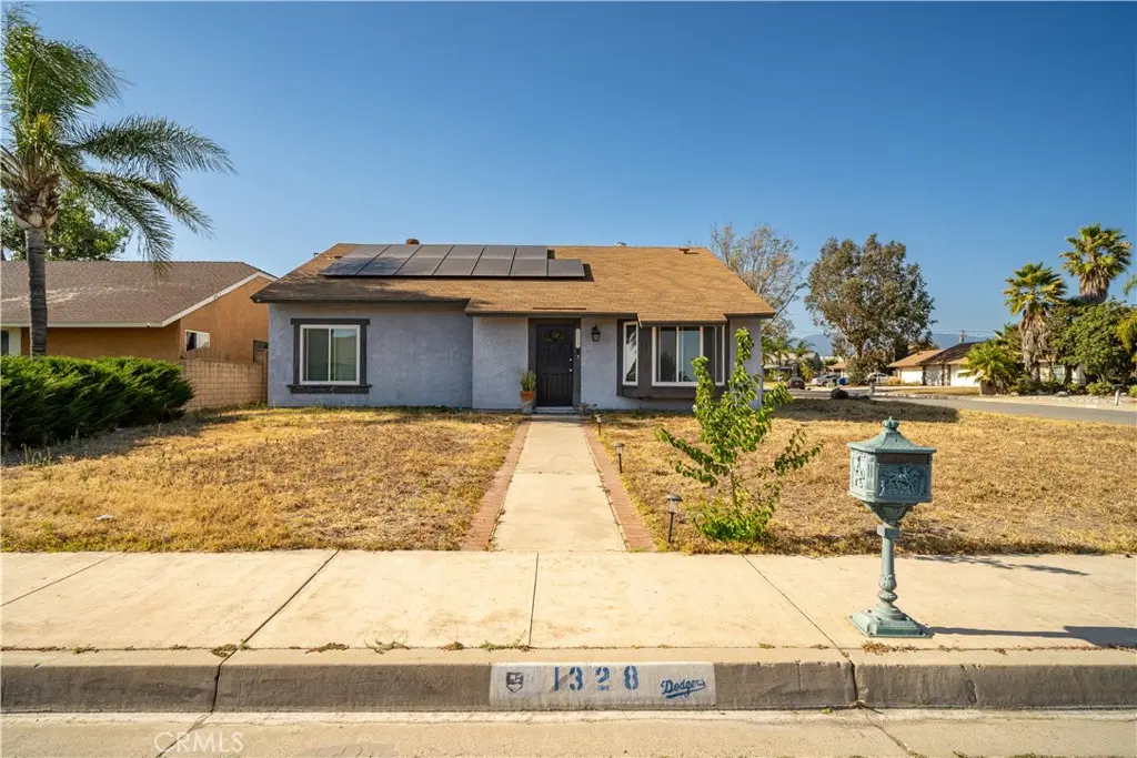 1328 W Jackson, Rialto, CA — listing photo 1