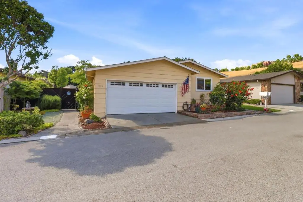 213 Mountain Springs Drive 213, San Jose, CA — listing photo 1