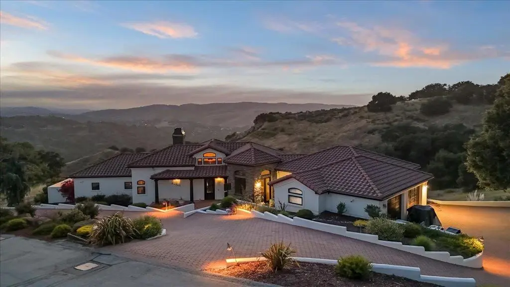 24542 Rimrock Canyon Road, Salinas, CA — listing photo 1