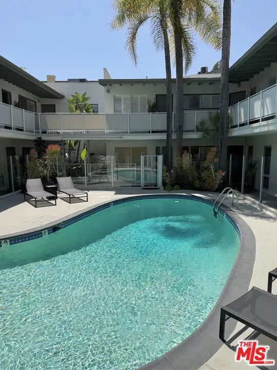 Residential Lease for rent at 1145 Larrabee Street 3, West Hollywood, Los Angeles County, CA featuring 1 bed and 1 bath