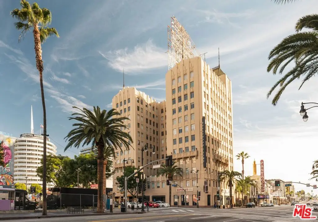 Condominium for sale at 6253 Hollywood Boulevard 402, Los Angeles, CA featuring 2 beds and 2 baths