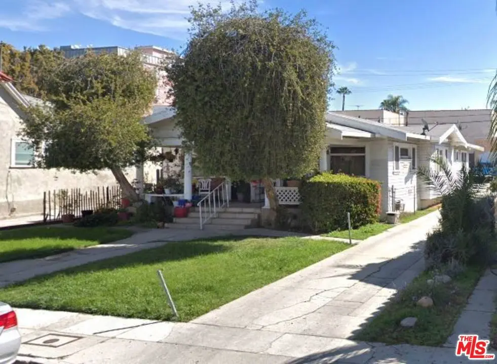 Condominium for rent at 1320 N Harvard Boulevard 1320, Los Angeles, CA featuring 1 bed and 1 bath
