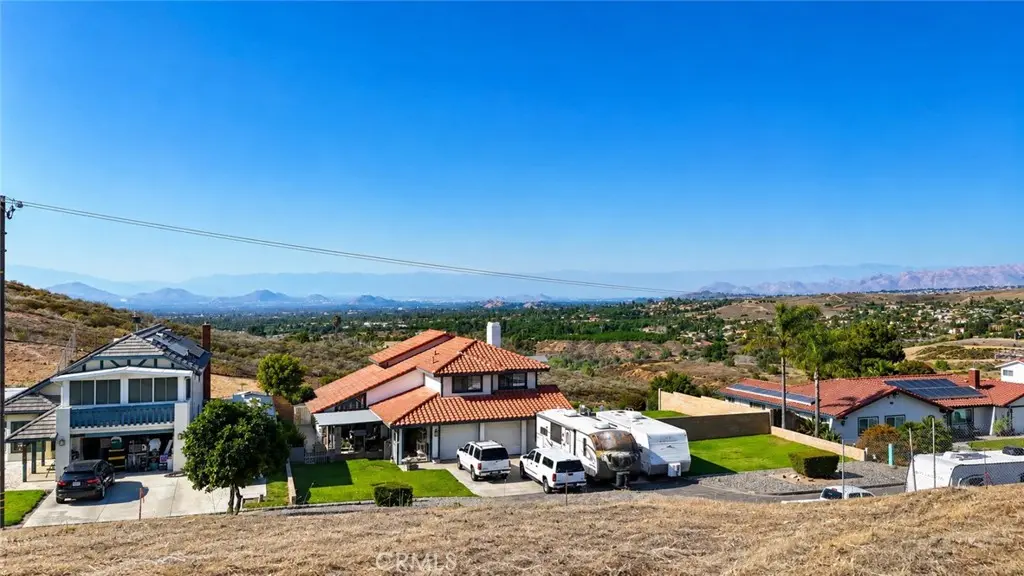 14435 Quailridge Drive, Riverside, CA — listing photo 1