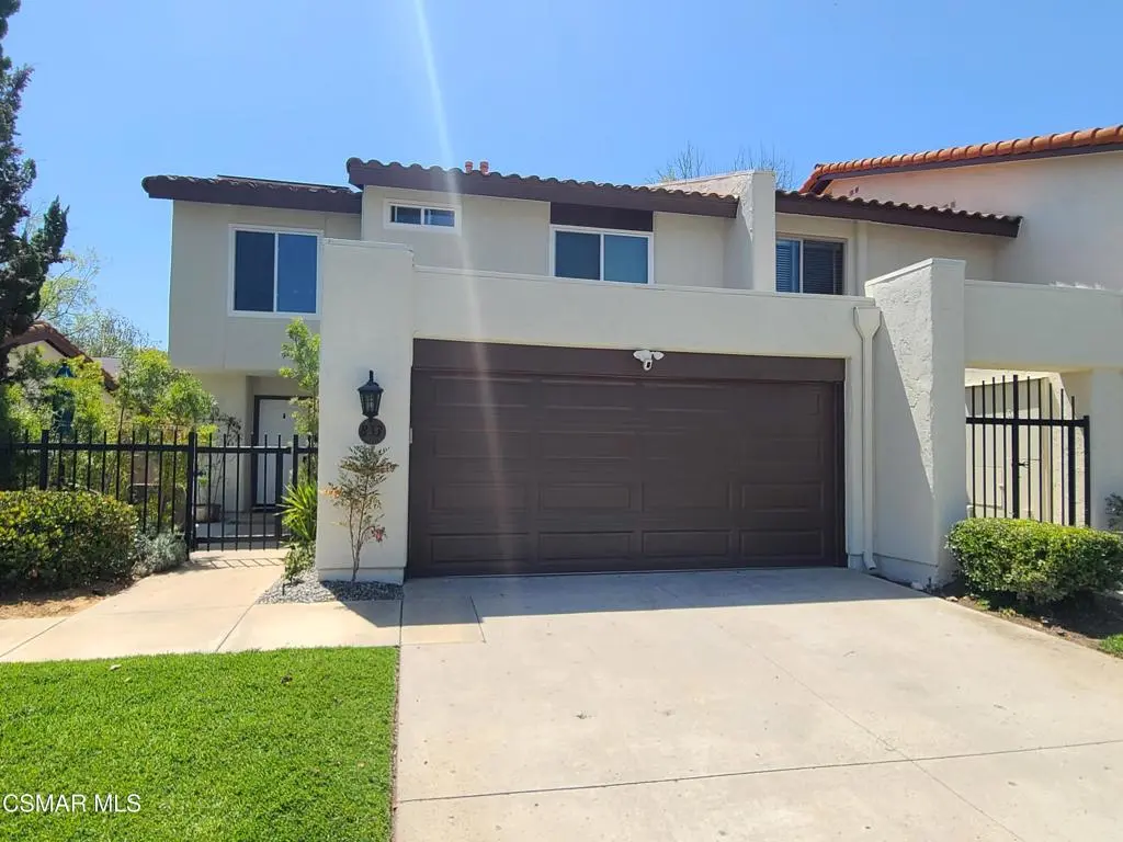Townhouse for rent at 833 Shadow Lake Drive, Thousand Oaks, CA featuring 3 beds and 3 baths