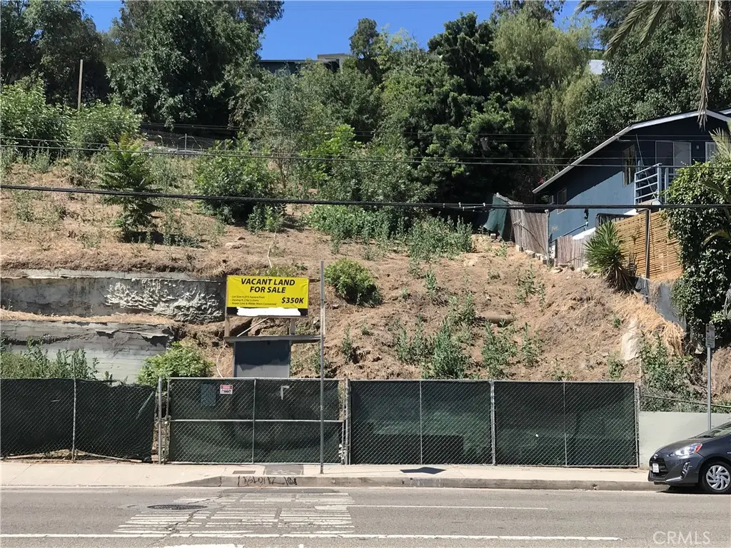 2422 Riverside Drive, Los Angeles, CA — listing photo 1