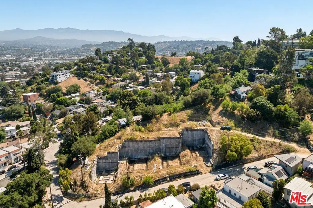 2350 N Lake Shore Avenue, Los Angeles, CA — listing photo 1