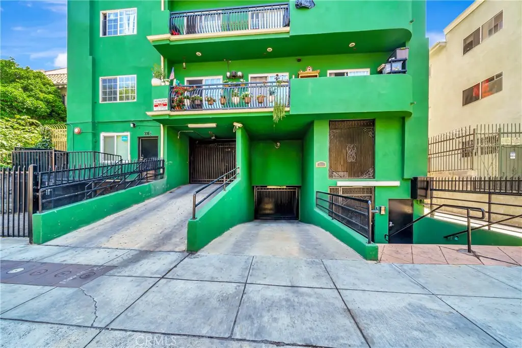 Residential Lease for rent at 316 S New Hampshire 205, Los Angeles, Los Angeles County, CA featuring 1 bed and 1 bath