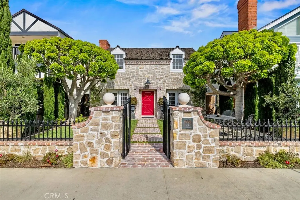Single Family Residence for sale at 89 Rivo Alto Canal, Long Beach, CA featuring 5 beds and 4 baths