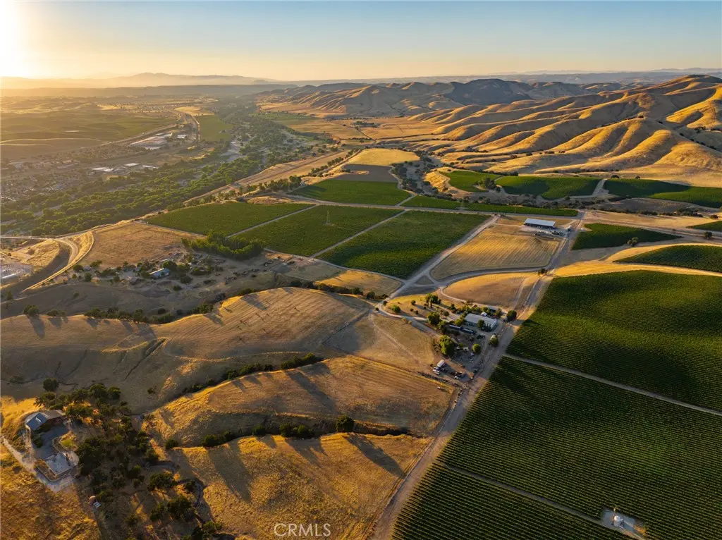 8585 Cross Canyons, San Miguel, CA — listing photo 1