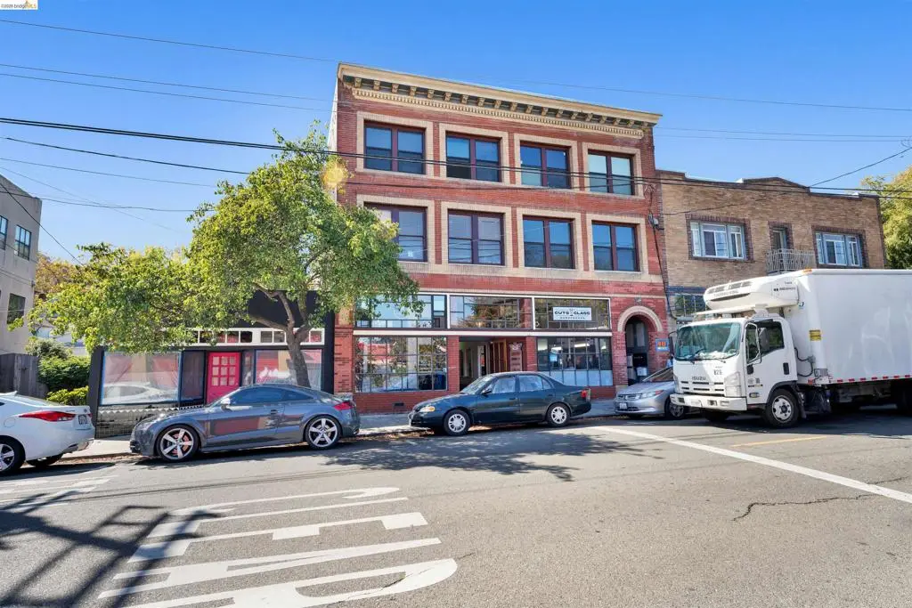 Residential Income for sale at 147 W Richmond Ave, Richmond, CA