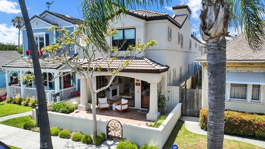 209 6th, Seal Beach, CA — listing photo 1
