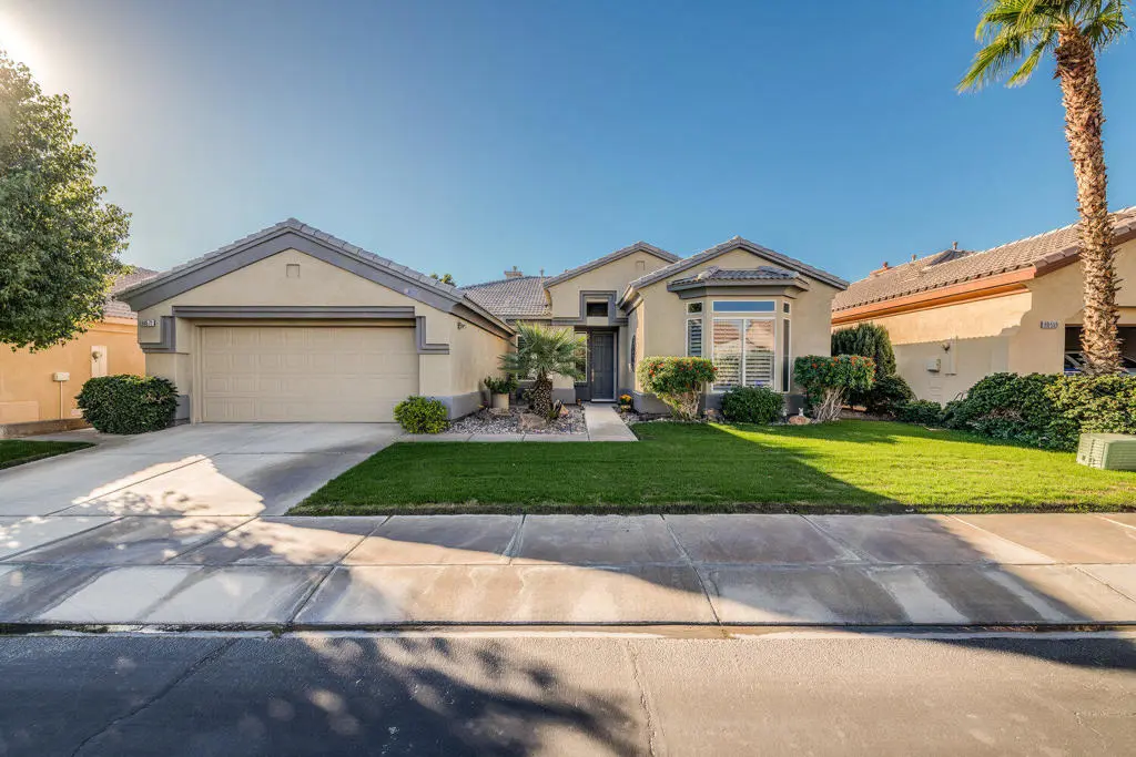 Residential Lease for rent at 80571 Hoylake Drive, Indio, Riverside County, CA featuring 2 beds and 3 baths