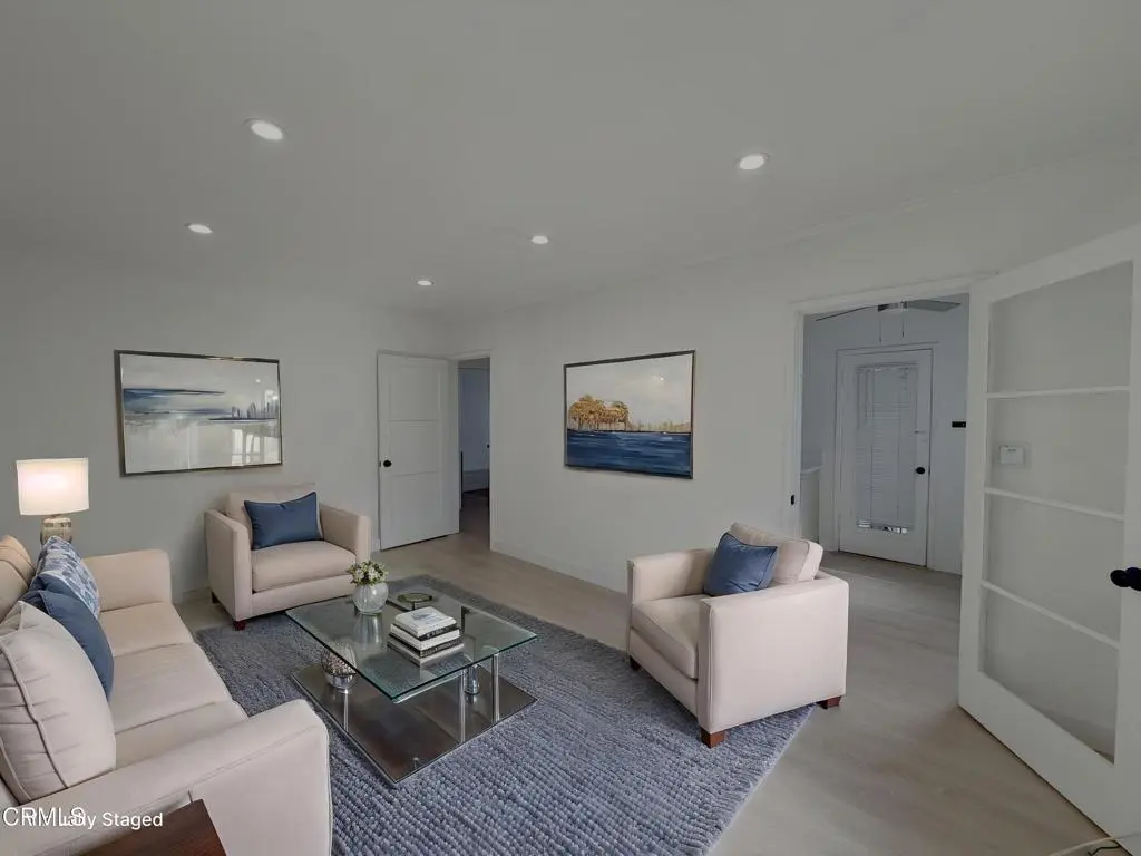 Residential Lease for rent at 1424 E Wilson Avenue A, Glendale, Los Angeles County, CA featuring 1 bed and 1 bath