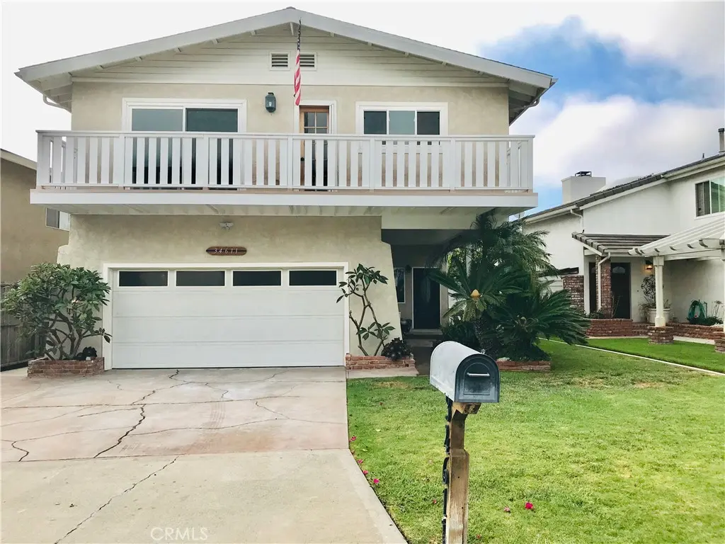 Single Family Residence for rent at 34611 Calle Rosita, Dana Point, CA featuring 6 beds and 4 baths