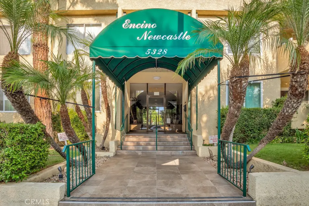5328 Newcastle 57, Encino, CA — listing photo 1