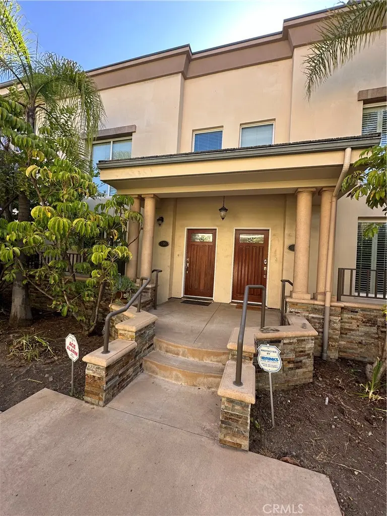Residential Lease for rent at 270 E Glenarm, Pasadena, Los Angeles County, CA featuring 3 beds and 4 baths