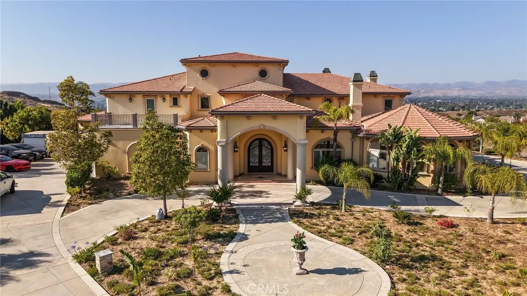 Single Family Residence for sale at 1950 Arielle, Simi Valley, CA featuring 5 beds and 7 baths
