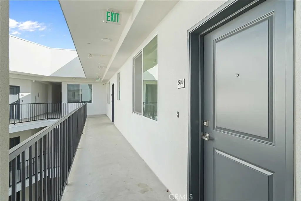 8750 Sepulveda Boulevard 509, North Hills, CA — listing photo 1