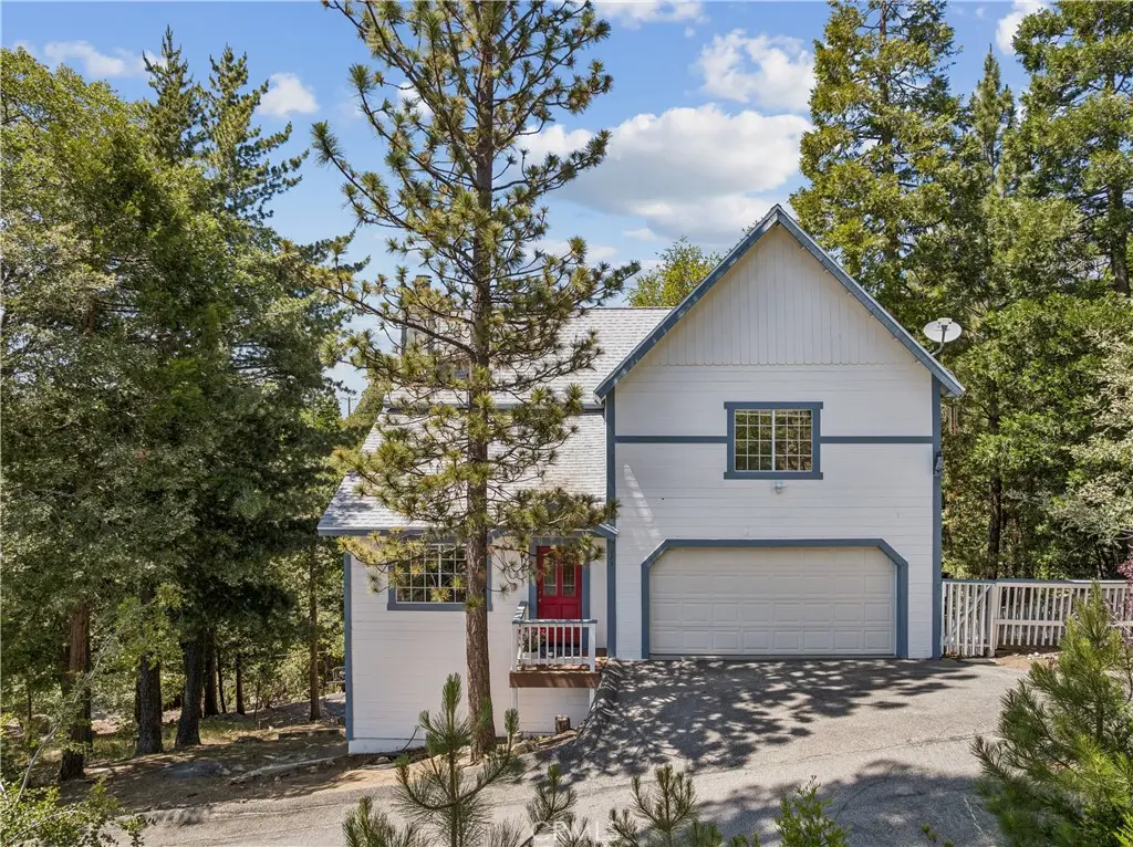 975 Teakwood Drive, Lake Arrowhead, CA — listing photo 1