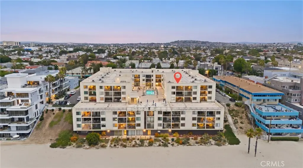 Condominium for sale at 1140 E Ocean, Long Beach, CA featuring 1 bed and 1 bath