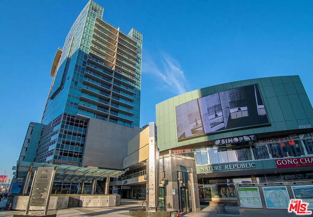 Condominium for sale at 3785 Wilshire Boulevard 908, Los Angeles, CA featuring 2 beds and 2 baths