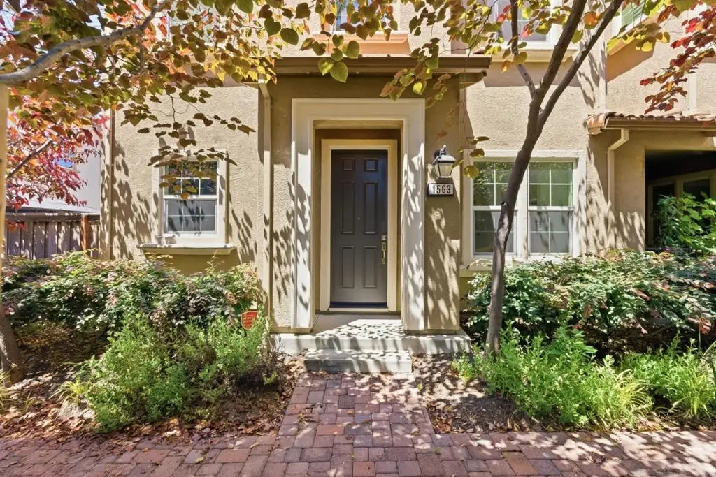 Single Family Residence for sale at 1563 Middle Lane, Hayward, CA featuring 3 beds and 3 baths