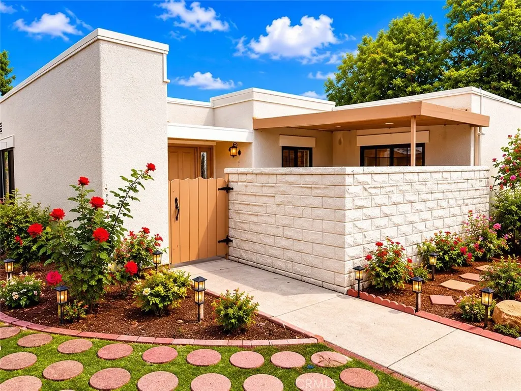 2078 Ronda granada C, Laguna Woods, CA — listing photo 1